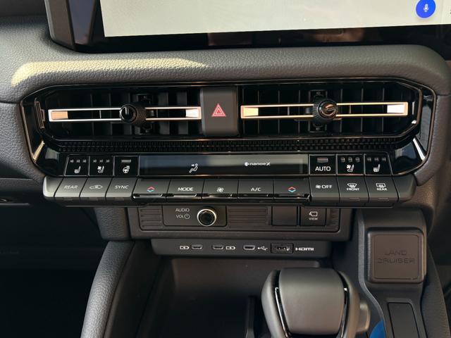 ランドクルーザー２５０ ＶＸ　新車保証付・丸目・ＪＡＯＳ・ディスプレイオーディオ・フルセグＴＶ・パノラミックビューモニター・デジタルインナーミラー・サンルーフ・電動リアゲート・ＥＴＣ・シートヒーター・フロント・サイド・バックカメラ（50枚目）