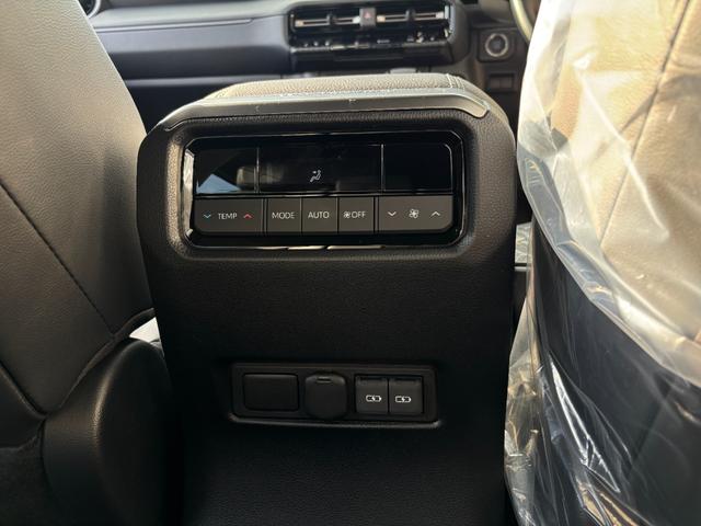 ランドクルーザー２５０ ＶＸ　新車保証付・丸目・ＪＡＯＳ・ディスプレイオーディオ・フルセグＴＶ・パノラミックビューモニター・デジタルインナーミラー・サンルーフ・電動リアゲート・ＥＴＣ・シートヒーター・フロント・サイド・バックカメラ（58枚目）