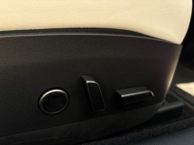 モデル３ ロングレンジ　ＡＷＤ　オートパイロット・クルーズコントール・ワンオーナー・本革シート・電動シート・フロント・サイド・バックカメラ・ガラスルーフ・電動シート・シートヒーター・ＬＥＤヘッドライト（25枚目）