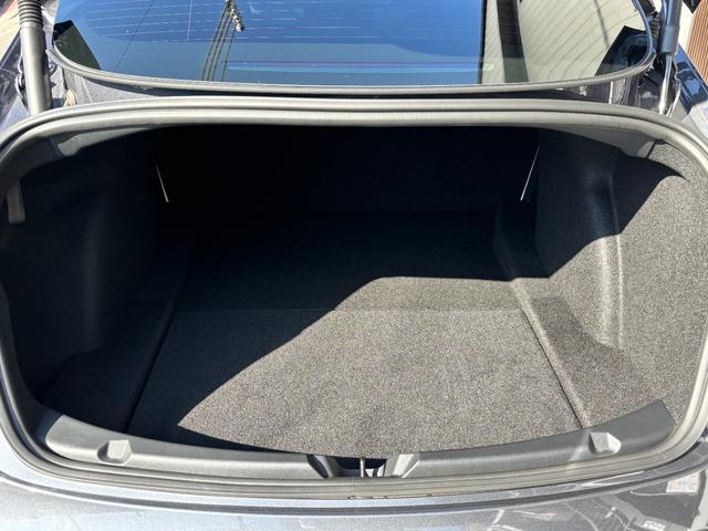 モデル３ ロングレンジ　ＡＷＤ　オートパイロット・クルーズコントール・ワンオーナー・本革シート・電動シート・フロント・サイド・バックカメラ・ガラスルーフ・電動シート・シートヒーター・ＬＥＤヘッドライト（32枚目）