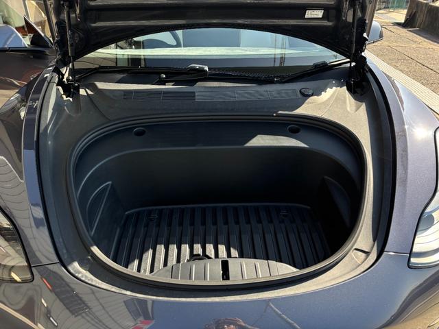 モデル３ ロングレンジ　ＡＷＤ　オートパイロット・クルーズコントール・ワンオーナー・本革シート・電動シート・フロント・サイド・バックカメラ・ガラスルーフ・電動シート・シートヒーター・ＬＥＤヘッドライト（34枚目）