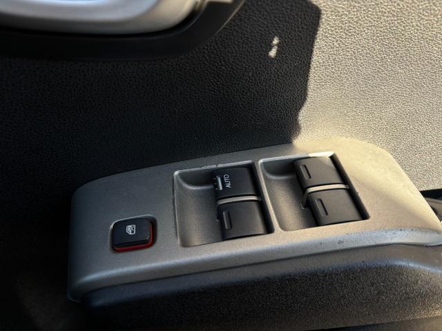 ���[���Ɏ��M�̂Ȃ��������C�y�ɂ��A�����������I