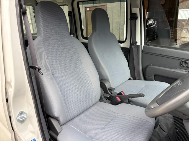 ハイゼットカーゴ ＤＸ　１年保証付き・純正ラジオ・キーレス・運転席パワーウィンドウ・パワステ・エアコン（13枚目）