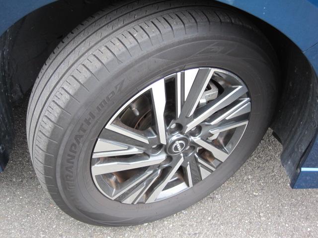 セレナ e-パワー ハイウェイスターV 防水シート 12.3インチナビ アラウンドビュー プロパイロット(32枚目)