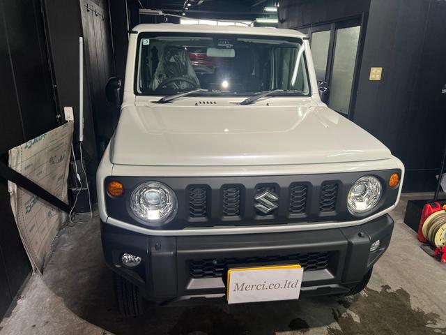 ジムニー XC 4WD 4速AT 届出済み未使用車(3枚目)