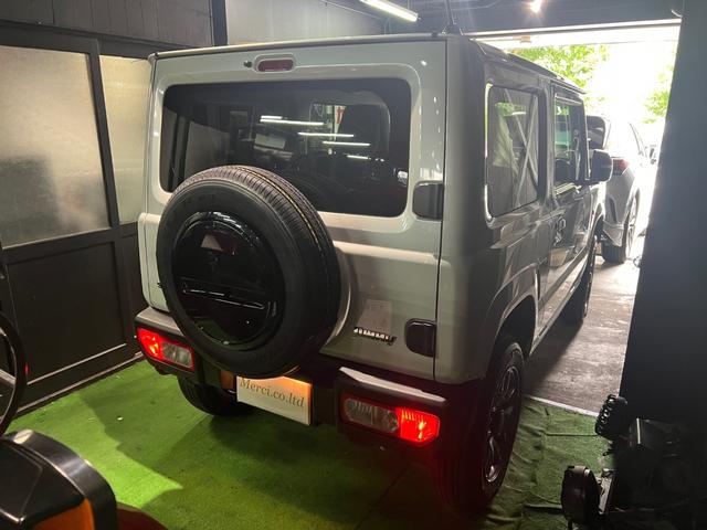 ジムニー XC 4WD 4速AT 届出済み未使用車(5枚目)