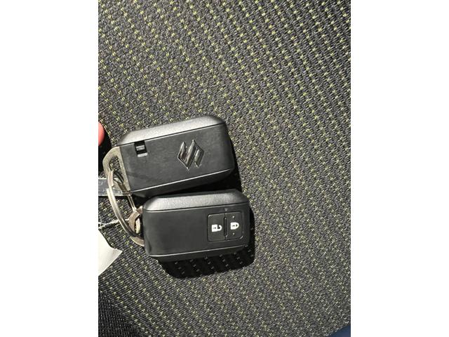 ジムニー XC 4WD 4速AT 届出済み未使用車(8枚目)