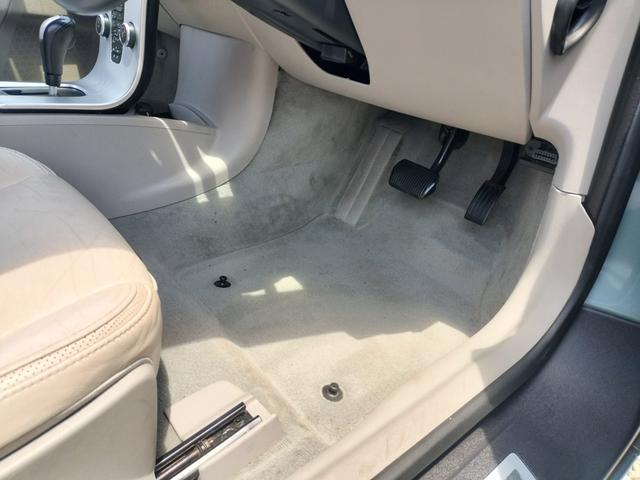 Ｃ７０ Ｔ５　ＧＴ　禁煙車・ＥＴＣ・純正ナビ・Ｂカメラ・革シート・電動シート・ドライブレコーダー・ＡＢＳ・横滑り防止装置・クルーズコントロール・シートヒーター・ＭＴモード付き・盗難防止装置・カーテンエアバッグ（12枚目）