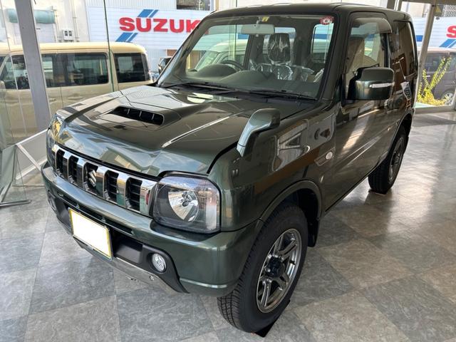 ジムニー ランドベンチャー　特別使用車　届出済未使用車！（4枚目）