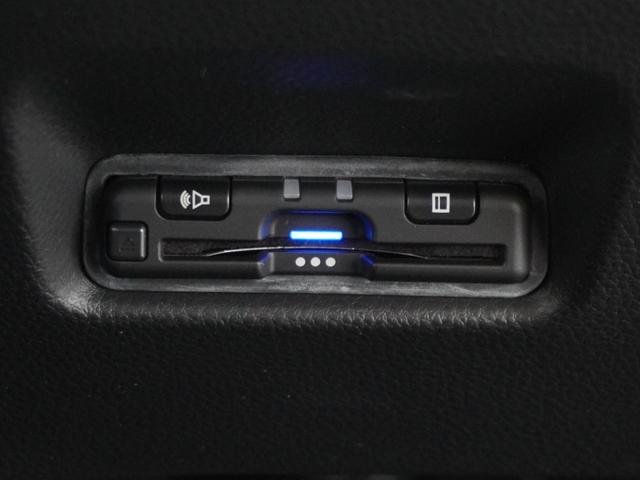 フィット ｅ：ＨＥＶホーム　１年保証　ナビ　ドライブレコーダー　バックカメラ　ＥＴＣ　クルーズコントロール　地デジ　Ｂｌｕｅｔｏｏｔｈ　スタートストップスイッチ（5枚目）