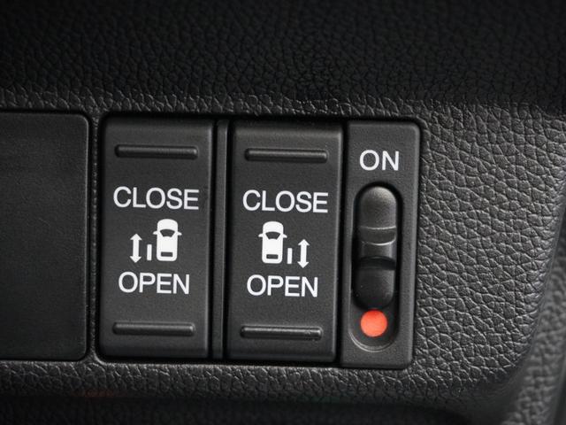 フリードハイブリッド ハイブリッド・クロスターホンダセンシング　１年保証　ナビ　ドライブレコーダー　バックカメラ　ＥＴＣ　両側電動スライドドア　Ｂｌｕｅｔｏｏｔｈ　地デジ　スタートストップスイッチ（6枚目）