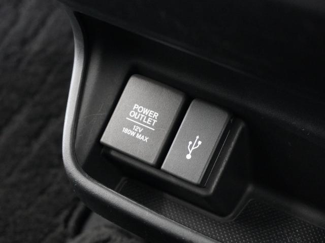 フリードハイブリッド ハイブリッド・クロスターホンダセンシング　１年保証　ナビ　ドライブレコーダー　バックカメラ　ＥＴＣ　両側電動スライドドア　Ｂｌｕｅｔｏｏｔｈ　地デジ　スタートストップスイッチ（7枚目）