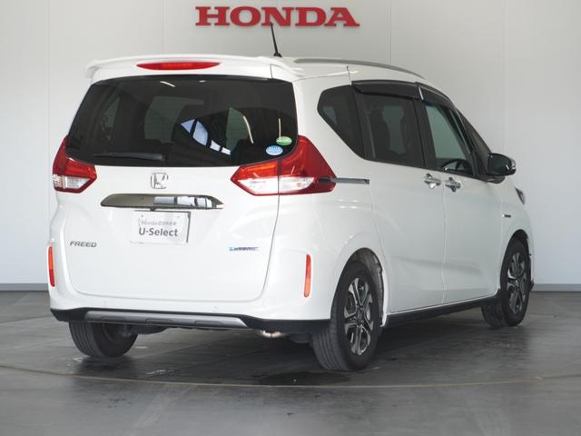 フリードハイブリッド ハイブリッド・クロスターホンダセンシング　１年保証　ナビ　ドライブレコーダー　バックカメラ　ＥＴＣ　両側電動スライドドア　Ｂｌｕｅｔｏｏｔｈ　地デジ　スタートストップスイッチ（15枚目）