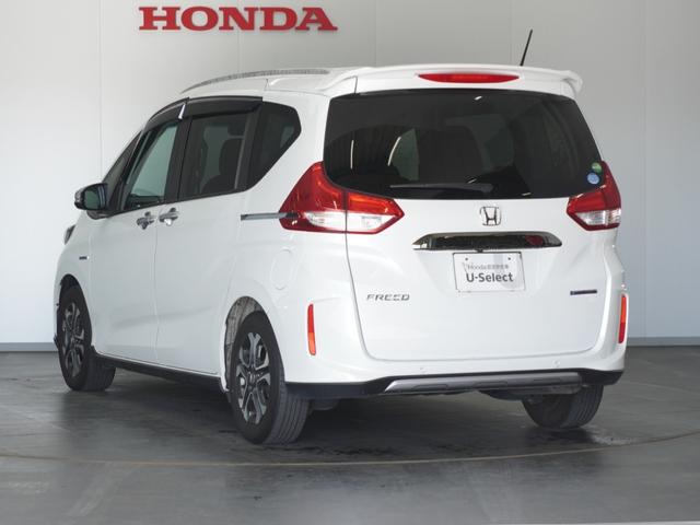 フリードハイブリッド ハイブリッド・クロスターホンダセンシング　１年保証　ナビ　ドライブレコーダー　バックカメラ　ＥＴＣ　両側電動スライドドア　Ｂｌｕｅｔｏｏｔｈ　地デジ　スタートストップスイッチ（16枚目）