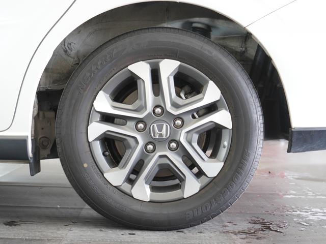 フリードハイブリッド ハイブリッド・クロスターホンダセンシング　１年保証　ナビ　ドライブレコーダー　バックカメラ　ＥＴＣ　両側電動スライドドア　Ｂｌｕｅｔｏｏｔｈ　地デジ　スタートストップスイッチ（17枚目）