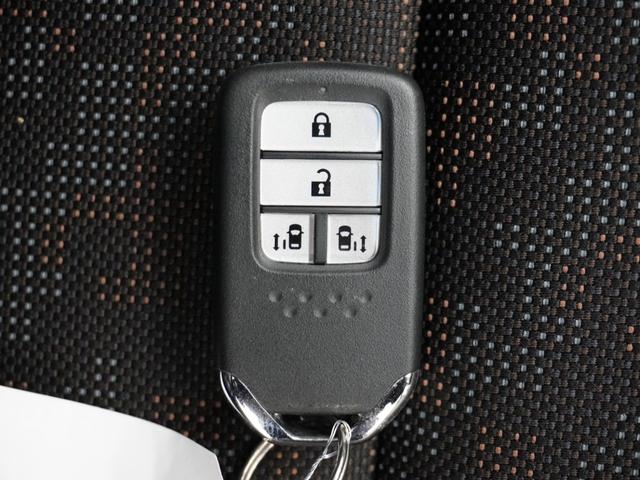 フリードハイブリッド ハイブリッド・クロスターホンダセンシング　１年保証　ナビ　ドライブレコーダー　バックカメラ　ＥＴＣ　両側電動スライドドア　Ｂｌｕｅｔｏｏｔｈ　地デジ　スタートストップスイッチ（18枚目）