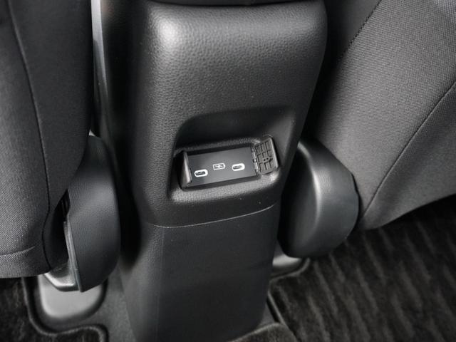 フィット ｅ：ＨＥＶホーム　２年保証　ナビ　ドライブレコーダー　バックカメラ　ＥＴＣ　クルーズコントロール　Ｂｌｕｅｔｏｏｔｈ　地デジ　スタートストップスイッチ　オートエアコン（22枚目）