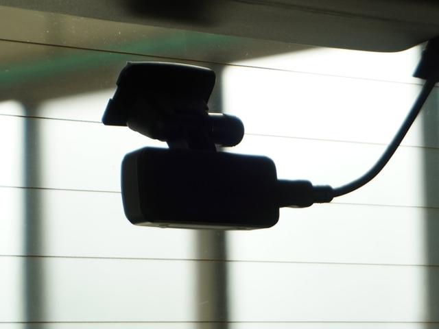 Ｎ－ＯＮＥ プレミアムツアラー　２年保証　ナビ　ドライブレコーダー　バックカメラ　ＥＴＣ　クルーズコントロール　Ｂｌｕｅｔｏｏｔｈ　地デジ　オートエアコン（5枚目）