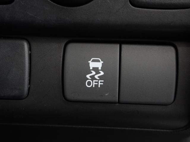 ���u�r�`��������h�~���u����������Ă��܂��B�R�[�i�[�����O���̉����ׂ��}����@�\�ƁA�ԗ��̋}���ȋ����ω���}����@�\�ŁA���肵�����s���������Ă��܂��B�^�]�Ɉ��S�Ƃ�Ƃ肪�o���܂��B