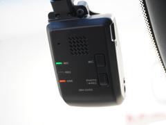 ◆ドライブレコーダー◆映像・音声などを記録する自動車用の装置です。　もしもの事故の際の記録はもちろん、旅行の際の思い出としてドライブの映像を楽しむことができます。 5