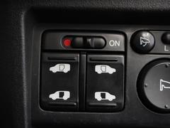 ��ξ¦��ư���饤�ɥɥ���������־�Ǥ���ߤ꤬�ڡ��������ͤ��٤μ֤˥ɥ������ƤƤ��ޤ����ۤ⤴�����ޤ��󡪾����ʤ�����Ϣ������⤳��ǰ¿��� 6