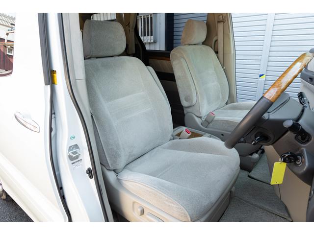 アルファードＶ ＭＺ　後期モデル　新品タイヤ　両側パワスラ　ストラーダメモリーナビ　フルセグ　ＤＶＤ　バックカメラ　スマートエントリー　クルーズコントロール　ＡＦＳ　ＥＴＣ　ヘッドランプレンズクリア再塗装（23枚目）