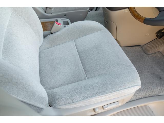 アルファードＶ ＭＺ　後期モデル　新品タイヤ　両側パワスラ　ストラーダメモリーナビ　フルセグ　ＤＶＤ　バックカメラ　スマートエントリー　クルーズコントロール　ＡＦＳ　ＥＴＣ　ヘッドランプレンズクリア再塗装（24枚目）