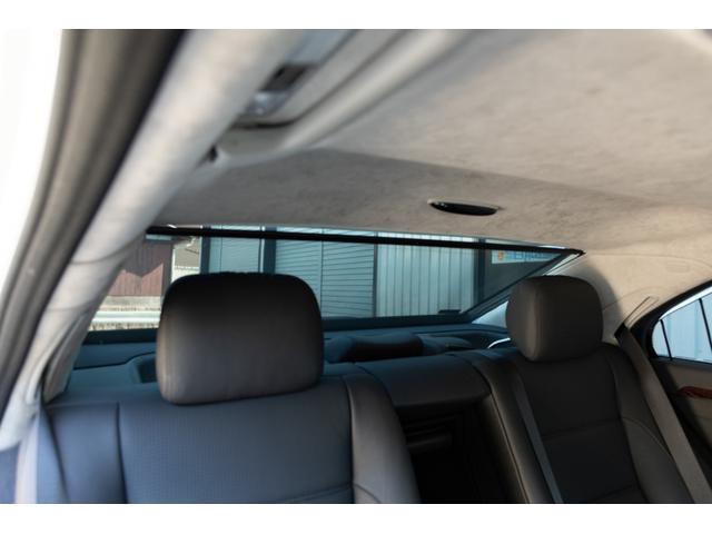 Sクラス S63 AMGロング 特別外装色ミスティックホワイト(パール) 左ハンドル 前期最終 記録簿12枚 キーレスゴー IWC ハーマンカードン パワートランク クロージングサポート ガラススライディングリーフ 全席パワーシート(51枚目)