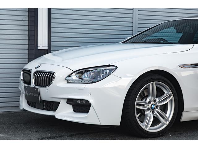 強いて挙げるとすればフロントバンパー左下角付近に極僅かなタッチアップ跡がございますが、パッと見て気付くレベルではございません。