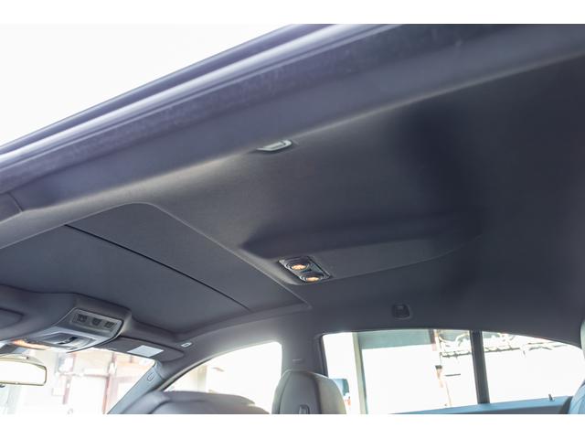 天張りはタレ無し！前後カメラタイプのドライブレコーダーが装着されていますが、こちらはＳＤカードが欠品ですので、ご使用になる場合は別途ご準備をお願いします。
