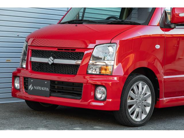 �t�����g�ɏC�����i�t�����g�N���X�����o�[�Ȃ���j���������܂����A���Y�ӏ��������ɂł��邾���C�����Ă��炢�܂����B�����ڂɈ�a���͂Ȃ��A���s�ɂ��������x��͂������܂���B