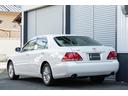 クラウン ロイヤルサルーン　ワンオーナー　禁煙仕様車　ディーラー記録簿７枚　ダッシュボード割れ無し　ドアミラーウィンカー　コンビハンドル　電動リアシェード　クルコン　スマートキー×２　ビルトインＥＴＣ　ドラレコ　法定点検済！（4枚目）