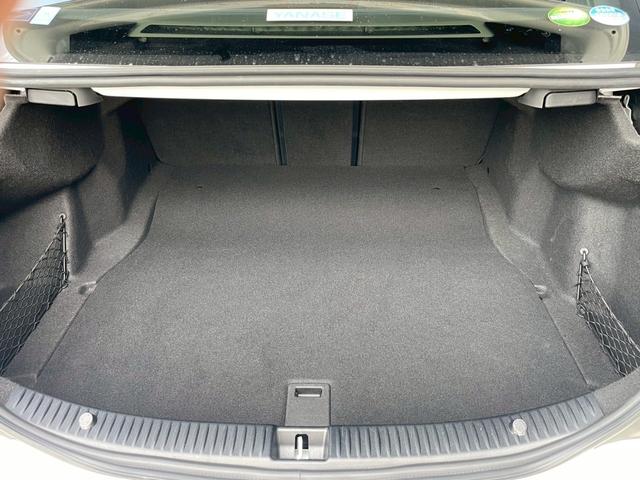 Ｃクラス Ｃ２００エクスクルーシブラインリミテッド（本革仕様）　★禁煙車★レザーエクスクルーシブＰＫＧ★レーダーセーフティＰＫＧ★黒革シート★純正ナビ★バックカメラ★前後ドラレコ★Ｂｌｕｅｔｏｏｔｈ★ＥＴＣ★キーレスゴー★ユーザー買取★点検記録簿付★点検整備付★（11枚目）