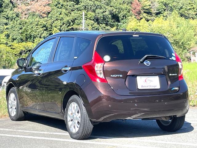 ノート メダリスト　エマージェンシーブレーキパッケージ　★禁煙車★純正ナビ★全方位カメラ★スーパーチャージャー★衝突軽減システム★フルセグＴＶ★ＥＴＣ★Ｂｌｕｅｔｏｏｔｈ★ＬＥＤヘッドライト★レーンアシスト★スマートキー★コーナーセンサー★車検整備付（8枚目）