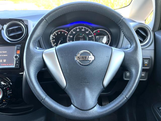 ノート メダリスト　エマージェンシーブレーキパッケージ　★禁煙車★純正ナビ★全方位カメラ★スーパーチャージャー★衝突軽減システム★フルセグＴＶ★ＥＴＣ★Ｂｌｕｅｔｏｏｔｈ★ＬＥＤヘッドライト★レーンアシスト★スマートキー★コーナーセンサー★車検整備付（22枚目）