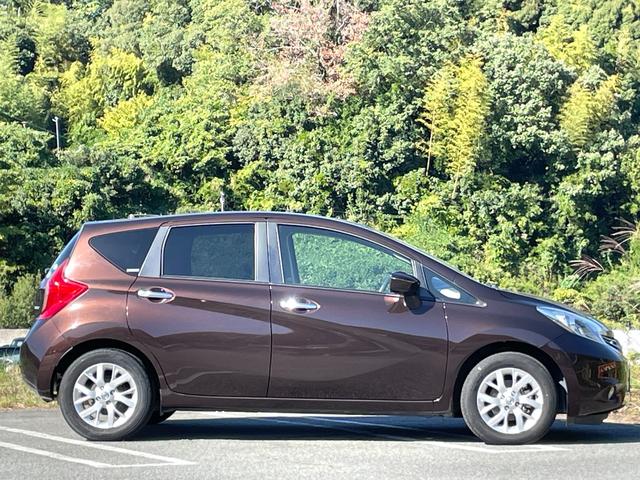 ノート メダリスト　エマージェンシーブレーキパッケージ　★禁煙車★純正ナビ★全方位カメラ★スーパーチャージャー★衝突軽減システム★フルセグＴＶ★ＥＴＣ★Ｂｌｕｅｔｏｏｔｈ★ＬＥＤヘッドライト★レーンアシスト★スマートキー★コーナーセンサー★車検整備付（31枚目）