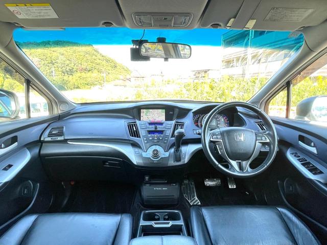 オデッセイ アブソルート ★禁煙車★純正ナビTV★後席モニター★バックカメラ★黒革シート★クルーズコントロール★シートヒーター★ETC★ドラレコ★パドルシフト★HIDヘッドライト★スマートキー2個★ユーザー買取車★車検整備付★(3枚目)