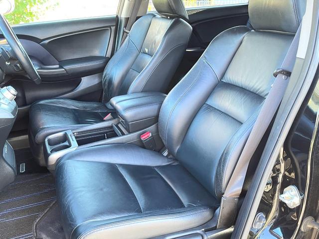 オデッセイ アブソルート ★禁煙車★純正ナビTV★後席モニター★バックカメラ★黒革シート★クルーズコントロール★シートヒーター★ETC★ドラレコ★パドルシフト★HIDヘッドライト★スマートキー2個★ユーザー買取車★車検整備付★(34枚目)