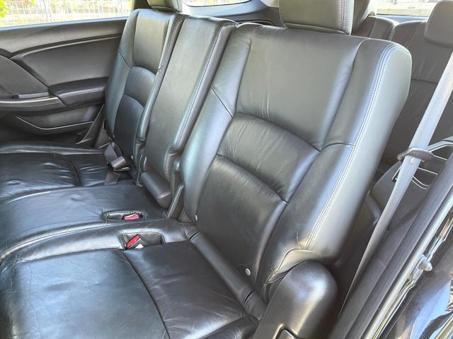 オデッセイ アブソルート ★禁煙車★純正ナビTV★後席モニター★バックカメラ★黒革シート★クルーズコントロール★シートヒーター★ETC★ドラレコ★パドルシフト★HIDヘッドライト★スマートキー2個★ユーザー買取車★車検整備付★(35枚目)