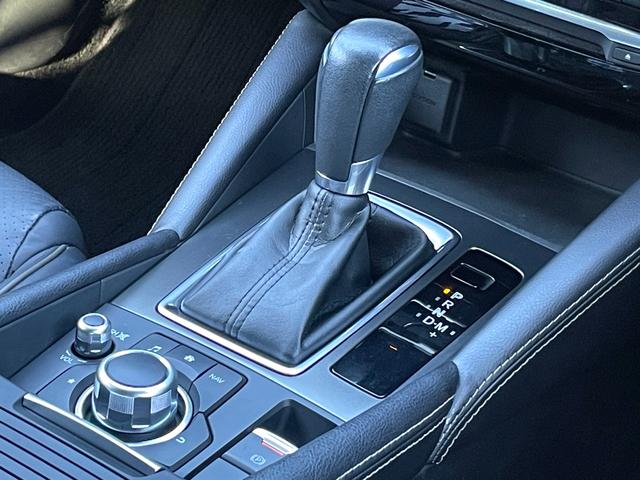 アテンザワゴン XD Lパッケージ ★禁煙車★純正ナビ★フルセグTV★バックカメラ★衝突軽減ブレーキ★レーダークルーズコントロール★黒革シート★ETC★USB★BSM★HUD★LED★BOSEサウンド★シートヒーター★車検整備付★(24枚目)