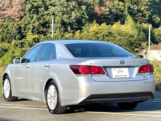クラウンハイブリッド アスリートＳ　★禁煙車★純正ナビ★フルセグＴＶ★全周囲カメラ★ＥＴＣ★レーダークルーズコントロール★ＨＩＤ★フォグ★シートヒーター★ステアヒーター★パワーシート★Ｂｌｕｅｔｏｏｔｈ★ＵＳＢ★ユーザー買取車★点検整備（7枚目）