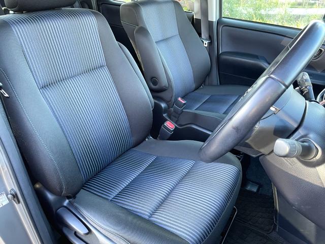 ヴォクシー ZS 煌 ★禁煙車★ワンオーナー車★社外ナビ★後席モニター★両側電動スライドドア★バックカメラ★フルセグTV★ETC★LEDヘッドライト★Bluetooth★スマートキー★USB接続可★DVD再生★点検整備付★(10枚目)