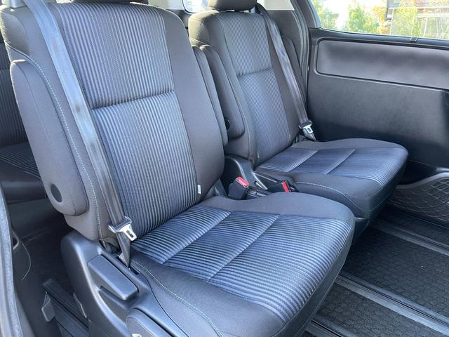 ヴォクシー ZS 煌 ★禁煙車★ワンオーナー車★社外ナビ★後席モニター★両側電動スライドドア★バックカメラ★フルセグTV★ETC★LEDヘッドライト★Bluetooth★スマートキー★USB接続可★DVD再生★点検整備付★(11枚目)