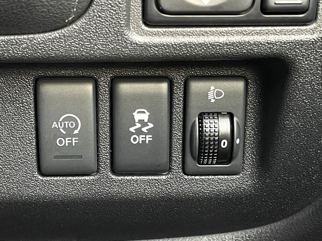 マーチ Ｘ　Ｖセレクション　★禁煙車★純正ナビ★フルセグＴＶ★ＥＴＣ★ドライブレコーダー★アイドリングストップ★Ｂｌｕｅｔｏｏｔｈ★ＵＳＢ★ＣＤ／ＤＶＤ再生可★横滑り防止★スペアキー２つ★ユーザー買取車★点検整備付★（17枚目）