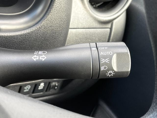 マーチ Ｘ　Ｖセレクション　★禁煙車★純正ナビ★フルセグＴＶ★ＥＴＣ★ドライブレコーダー★アイドリングストップ★Ｂｌｕｅｔｏｏｔｈ★ＵＳＢ★ＣＤ／ＤＶＤ再生可★横滑り防止★スペアキー２つ★ユーザー買取車★点検整備付★（24枚目）