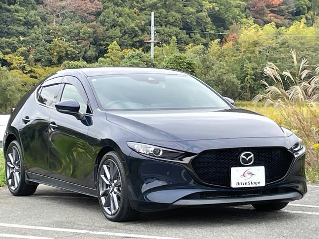 ＭＡＺＤＡ３ファストバック １５Ｓツーリング　禁煙車　純正ナビ　衝突軽減システム　レーンキープ　レーダークルーズコントロール　フルセグＴＶ　バックカメラ　ＢＳＭ　ＨＵＤ　ＬＥＤヘッドライト　ＥＴＣ　ドラレコ　Ｂｌｕｅｔｏｏｔｈ　ＵＳＢ　点検整備付（6枚目）