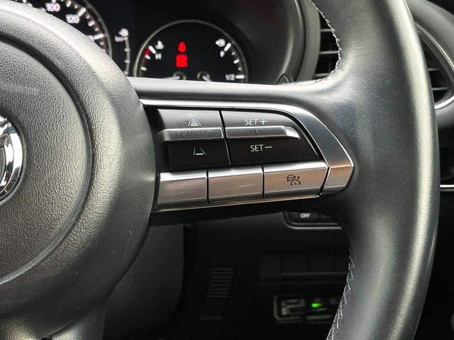 ＭＡＺＤＡ３ファストバック １５Ｓツーリング　禁煙車　純正ナビ　衝突軽減システム　レーンキープ　レーダークルーズコントロール　フルセグＴＶ　バックカメラ　ＢＳＭ　ＨＵＤ　ＬＥＤヘッドライト　ＥＴＣ　ドラレコ　Ｂｌｕｅｔｏｏｔｈ　ＵＳＢ　点検整備付（19枚目）