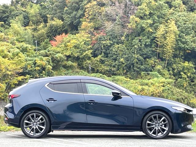 ＭＡＺＤＡ３ファストバック １５Ｓツーリング　禁煙車　純正ナビ　衝突軽減システム　レーンキープ　レーダークルーズコントロール　フルセグＴＶ　バックカメラ　ＢＳＭ　ＨＵＤ　ＬＥＤヘッドライト　ＥＴＣ　ドラレコ　Ｂｌｕｅｔｏｏｔｈ　ＵＳＢ　点検整備付（33枚目）