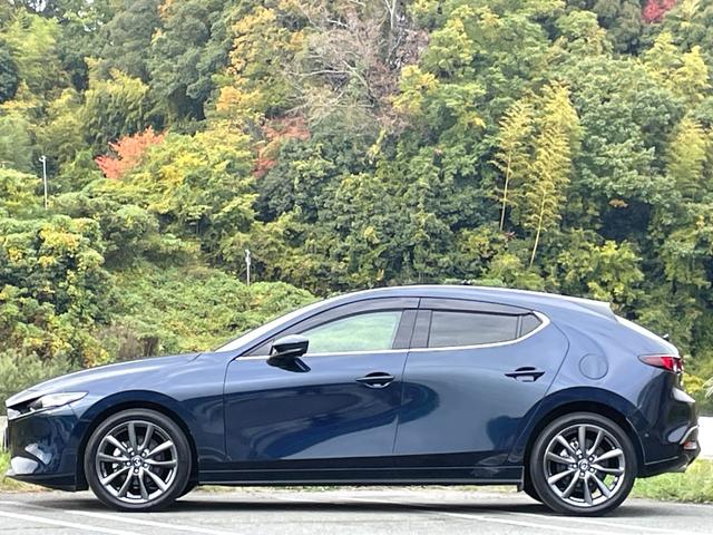 ＭＡＺＤＡ３ファストバック １５Ｓツーリング　禁煙車　純正ナビ　衝突軽減システム　レーンキープ　レーダークルーズコントロール　フルセグＴＶ　バックカメラ　ＢＳＭ　ＨＵＤ　ＬＥＤヘッドライト　ＥＴＣ　ドラレコ　Ｂｌｕｅｔｏｏｔｈ　ＵＳＢ　点検整備付（34枚目）