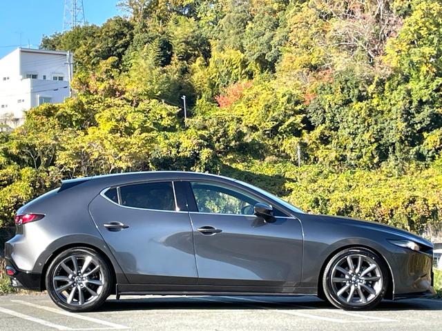 ＭＡＺＤＡ３ファストバック ＸＤ　Ｌパッケージ　禁煙車　黒革シート　ダウンサス　全方位カメラ　ＢＯＳＥサウンド　シートヒーター　衝突軽減システム　ＣＤ／ＤＶＤ　地デジ　Ｂｌｕｅｔｏｏｔｈ　ＢＳＭ　ＨＵＤ　エアロ　ステアヒーター　ＥＴＣ　法定整備付（34枚目）